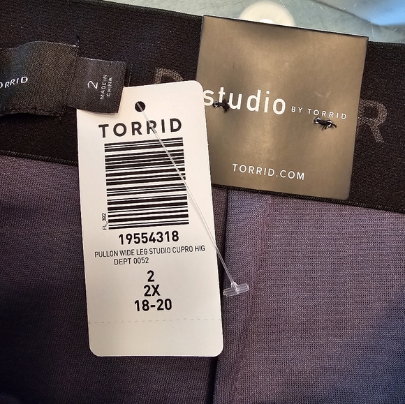 💥NEW! Torrid Wide Leg Pants - Picture 6 of 13